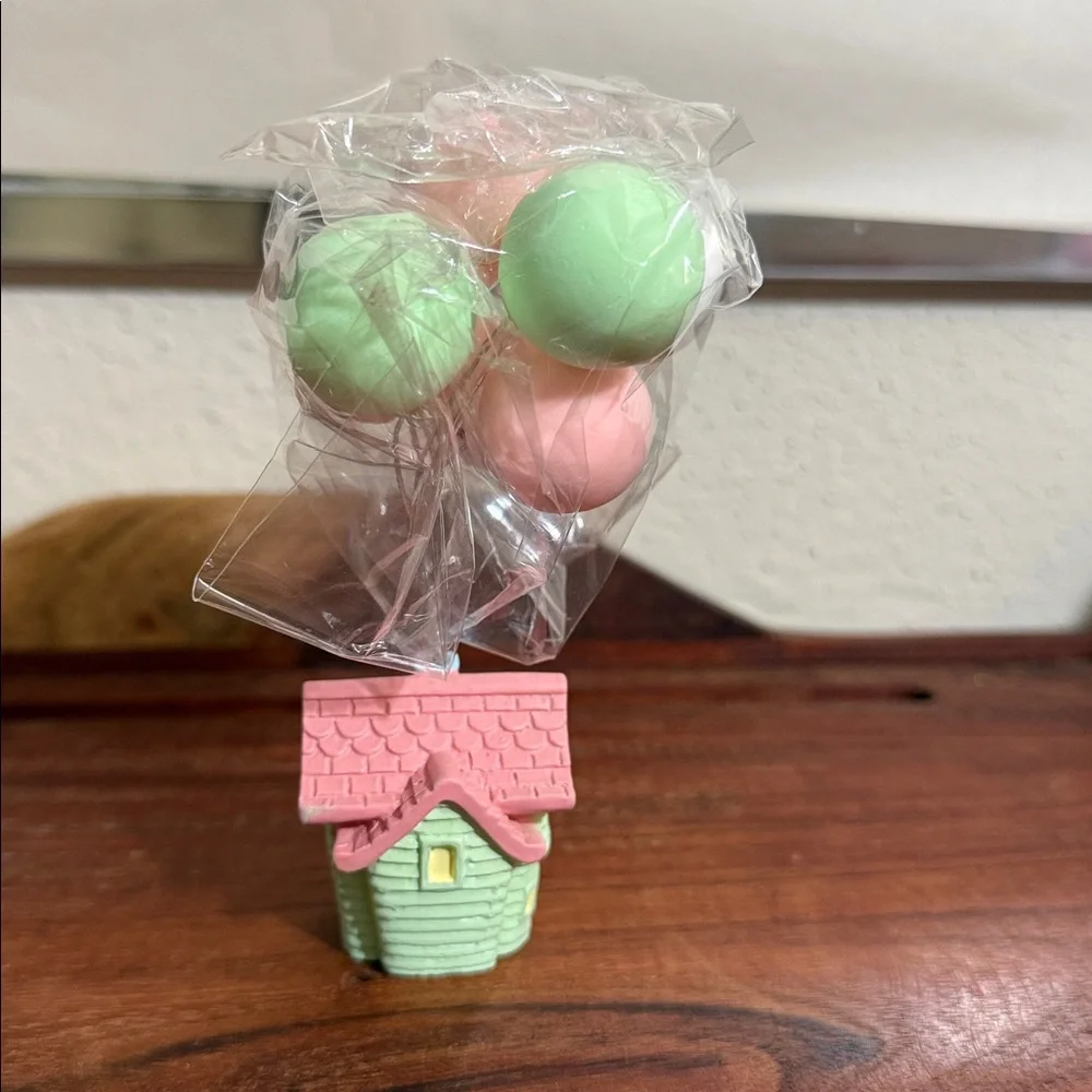 miniature house Car Dashboard Decoration Pink White Green Balloon Cake Topper